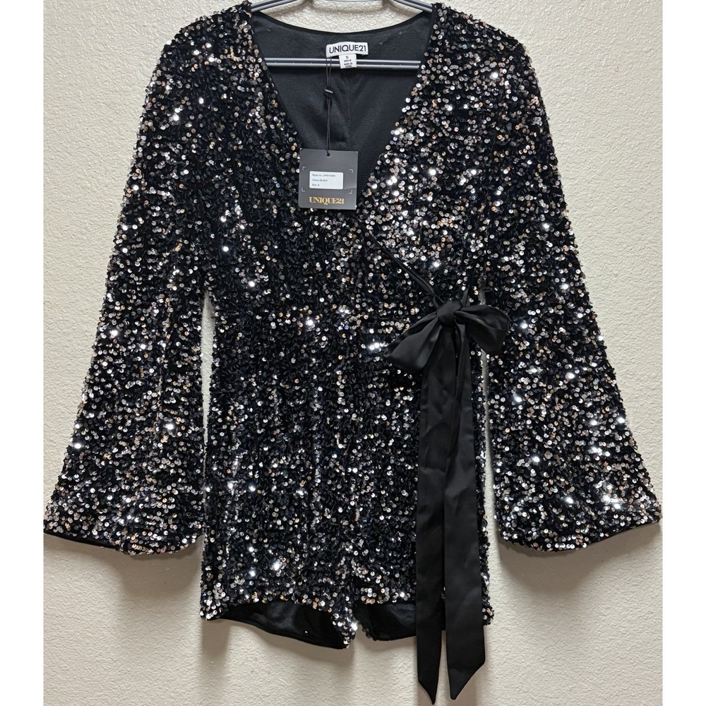 UNIQUE21 Black Sequin Polyester Wrap V-Neck Bell Sleeve Tie Belt Romper S